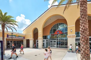 Orlando Vineland Food Court - Guest Services is located inside, this is where customers can go for their VIP Coupon Books, maps, and purchase giftcards.