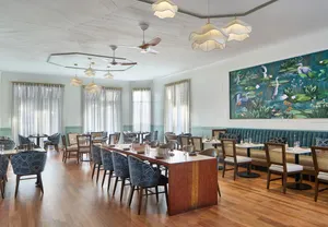 Lakeside Kitchen & Bar, our newly renovated and reimagined restaurant features brunch daily until 2pm and dinner starting at 5pm.