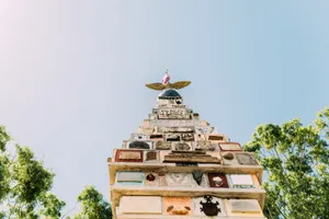 Monument of States