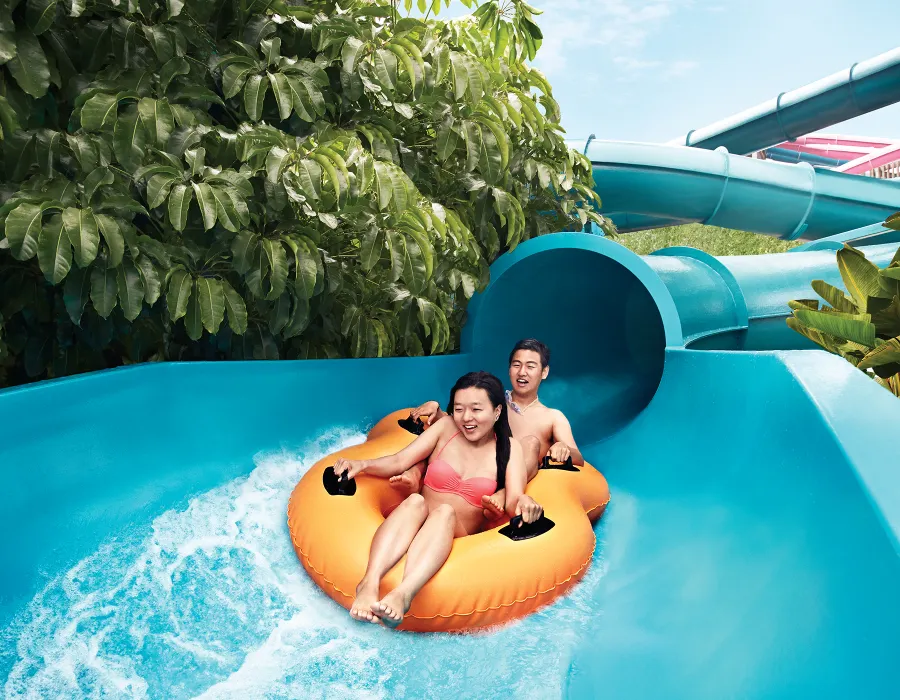 Couple in Tube