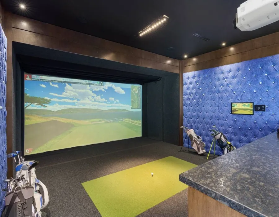 W320J - Golf Simulator