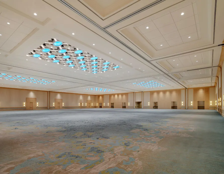 Sun Ballroom Meeting Room - A versatile meeting space ideal for conferences, presentations, and special events, offering flexible layouts and modern amenities.