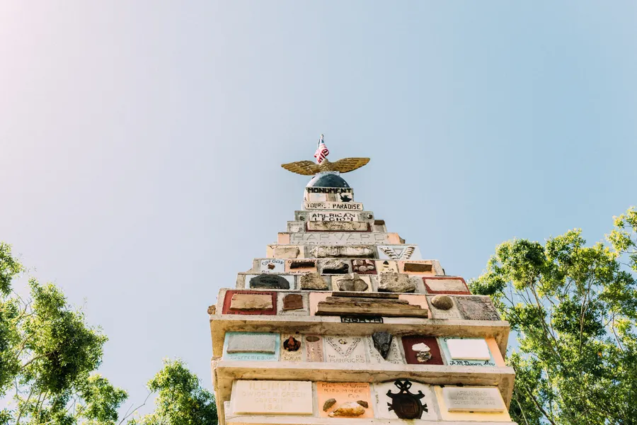 Monument of States