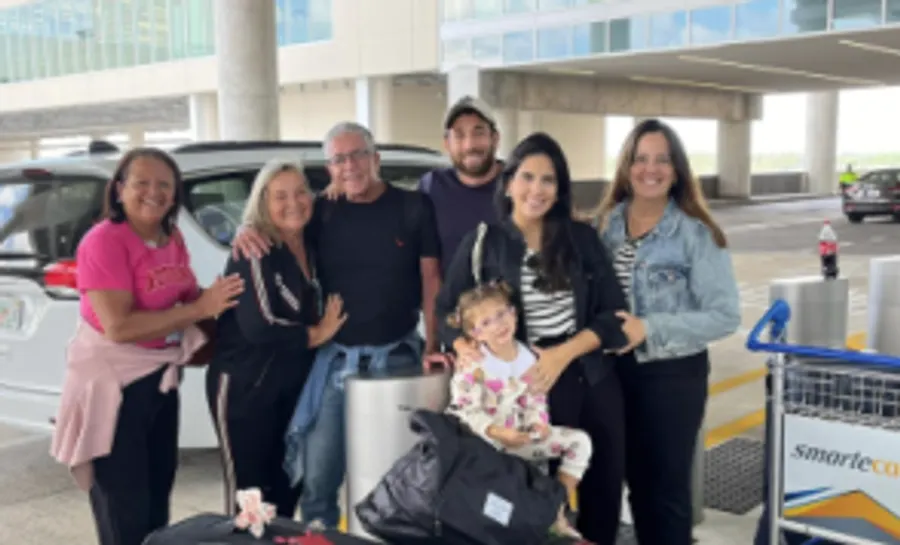 If you want an efficient, smooth and stress-free trip , Move is the ideal car rental company for your next time in Florida! Avoid queues, bureaucracy and experience the easiest way to rent your vehicle. We have delivery options at your hotel or vacation home! For area reservations, call 407-510-1279 or visit our website www.moverentalcars.com .