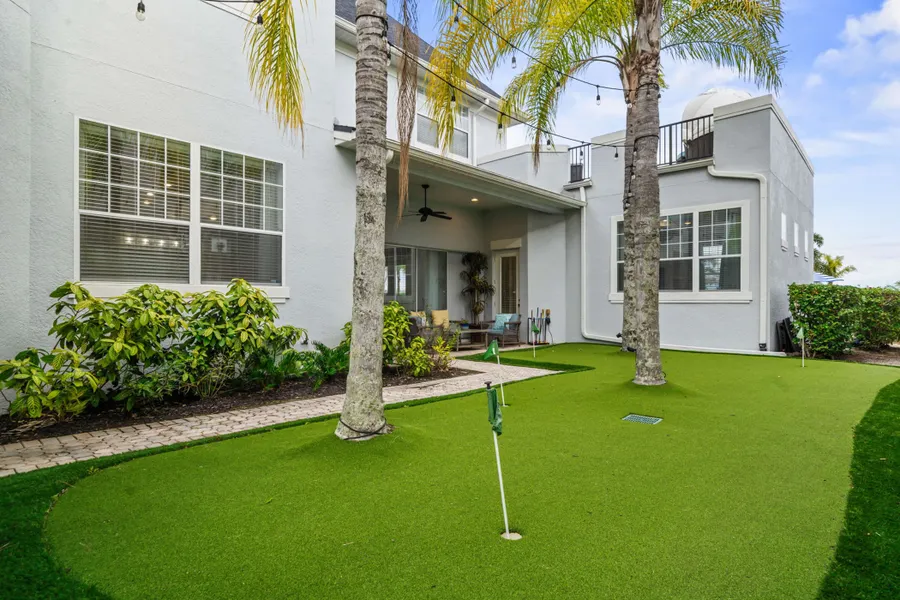 Private putting green area at NP813C at Reunion Resort