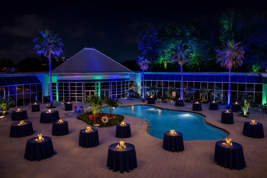 Pool-Deck-Cocktail-Reception-1-_B77F0FFA-9C25-4625-B0249FC7C9ACEEC9.png