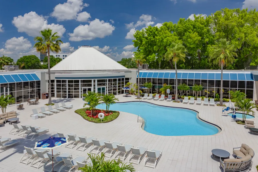 Outdoor Pool & Patio Deck
