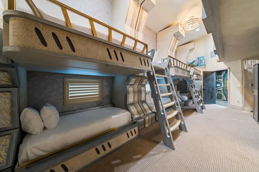 Themed kids bedroom at SG148T at Reunion Resort