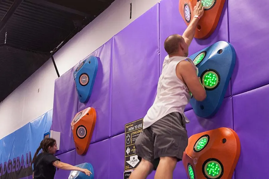 REACTION WALL