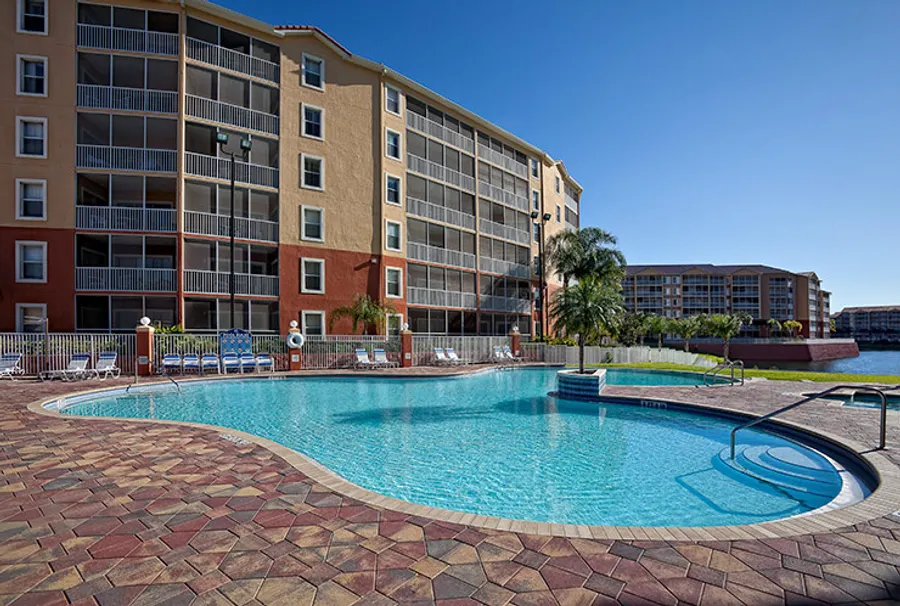 Guests enjoy access to a total of 14 heated outdoor pools, 14 hot tubs and children's wading pools – the perfect locale to relax after a long day sightseeing and visiting Central Florida attractions.